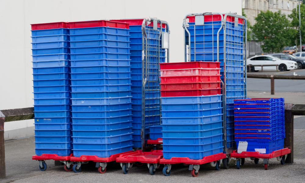 pallet boxes roll cages